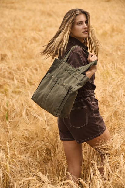 Sac à main à double poche frontale