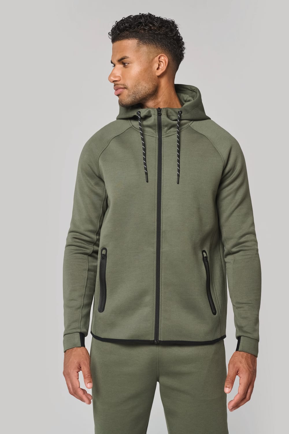 Chaqueta de chándal performance con capucha hombre