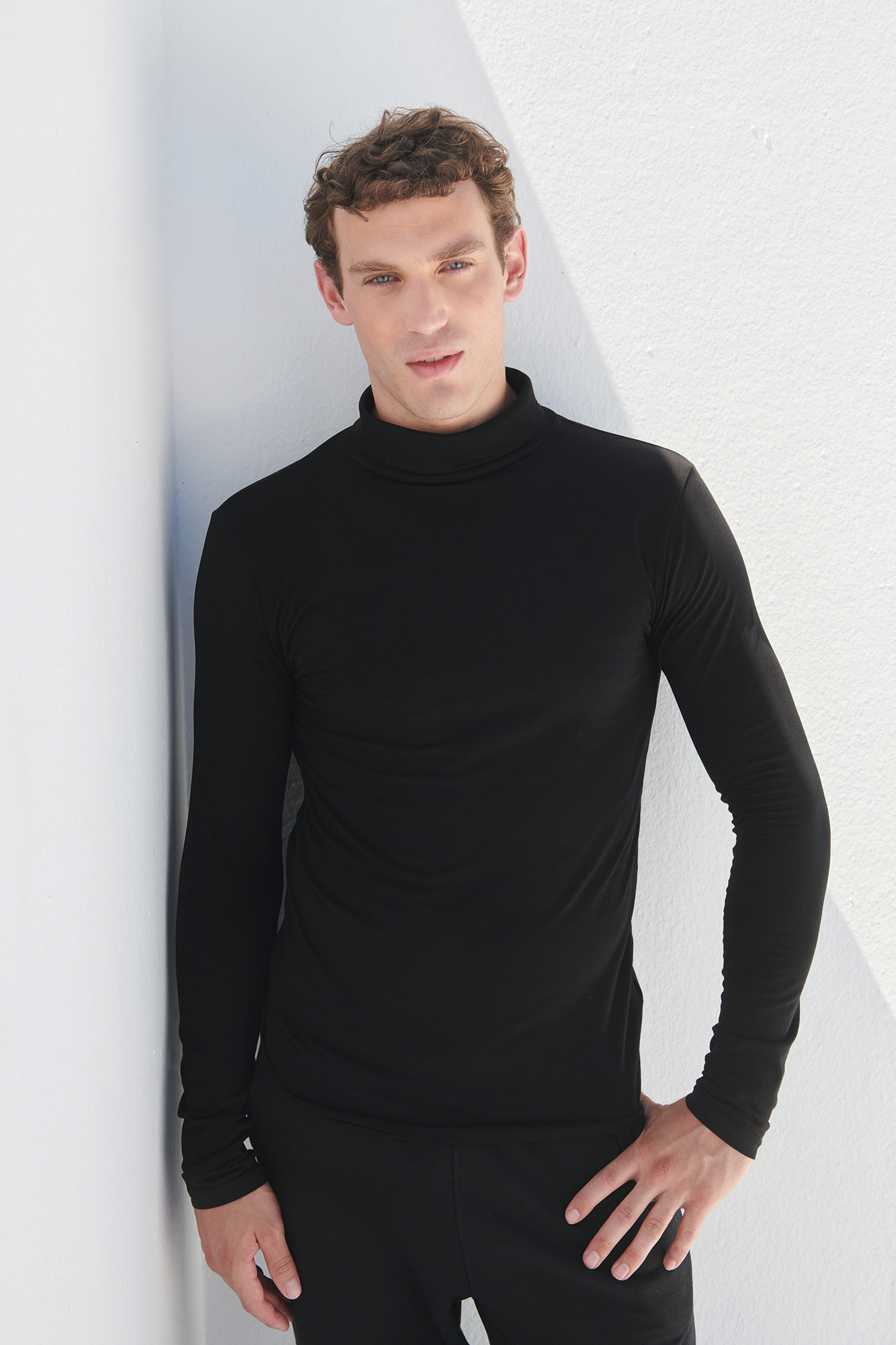 Camiseta Feel Good cuello vuelto hombre