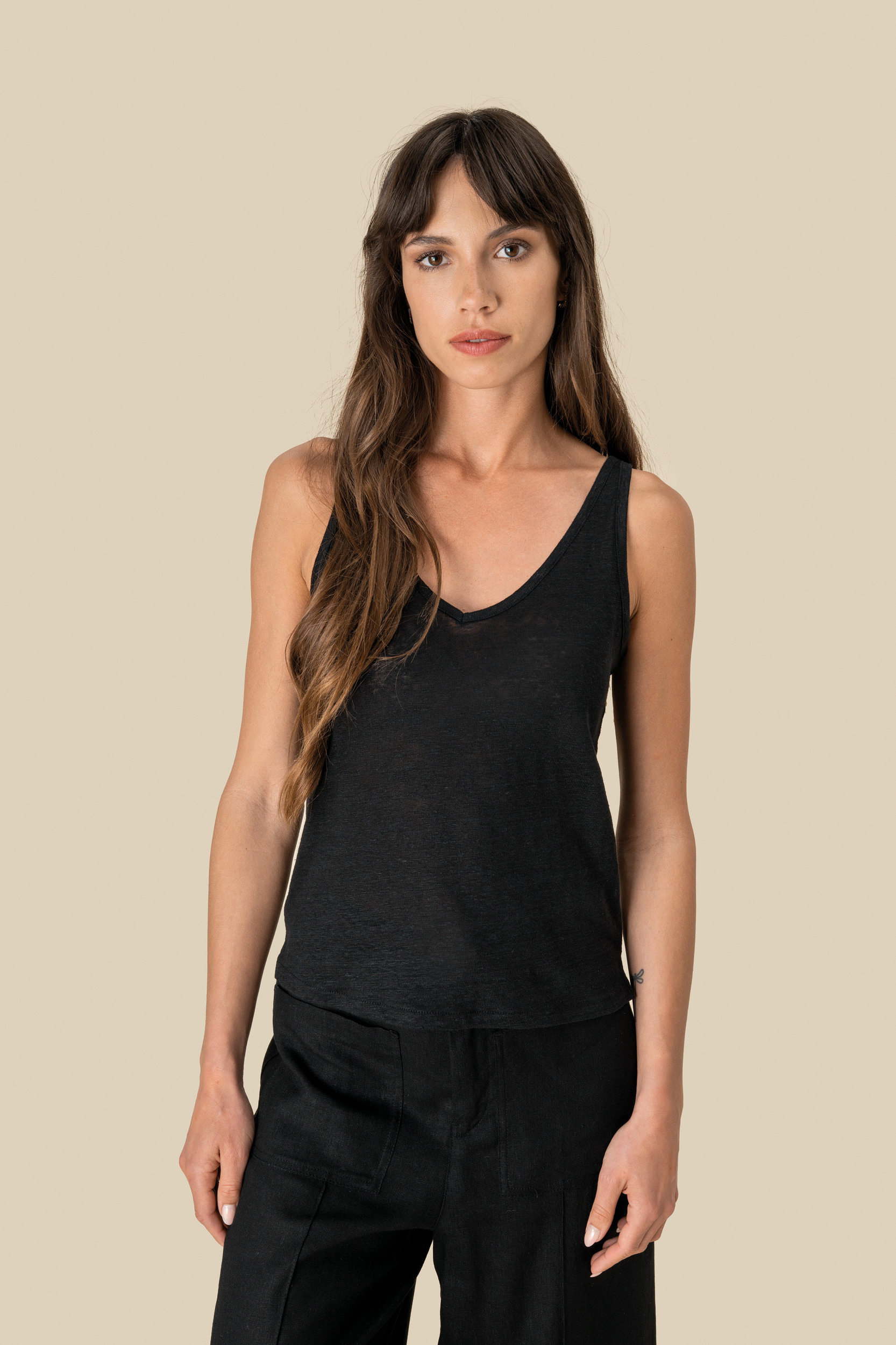 Camiseta de tirantes de lino mujer