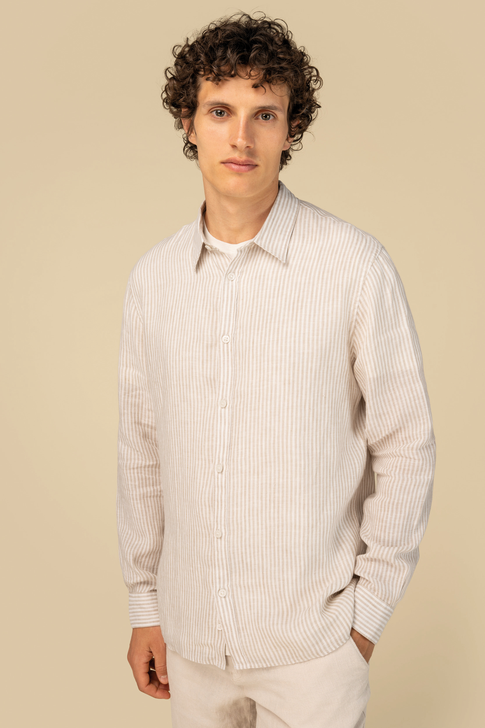 Camisa a rayas de lino para hombre