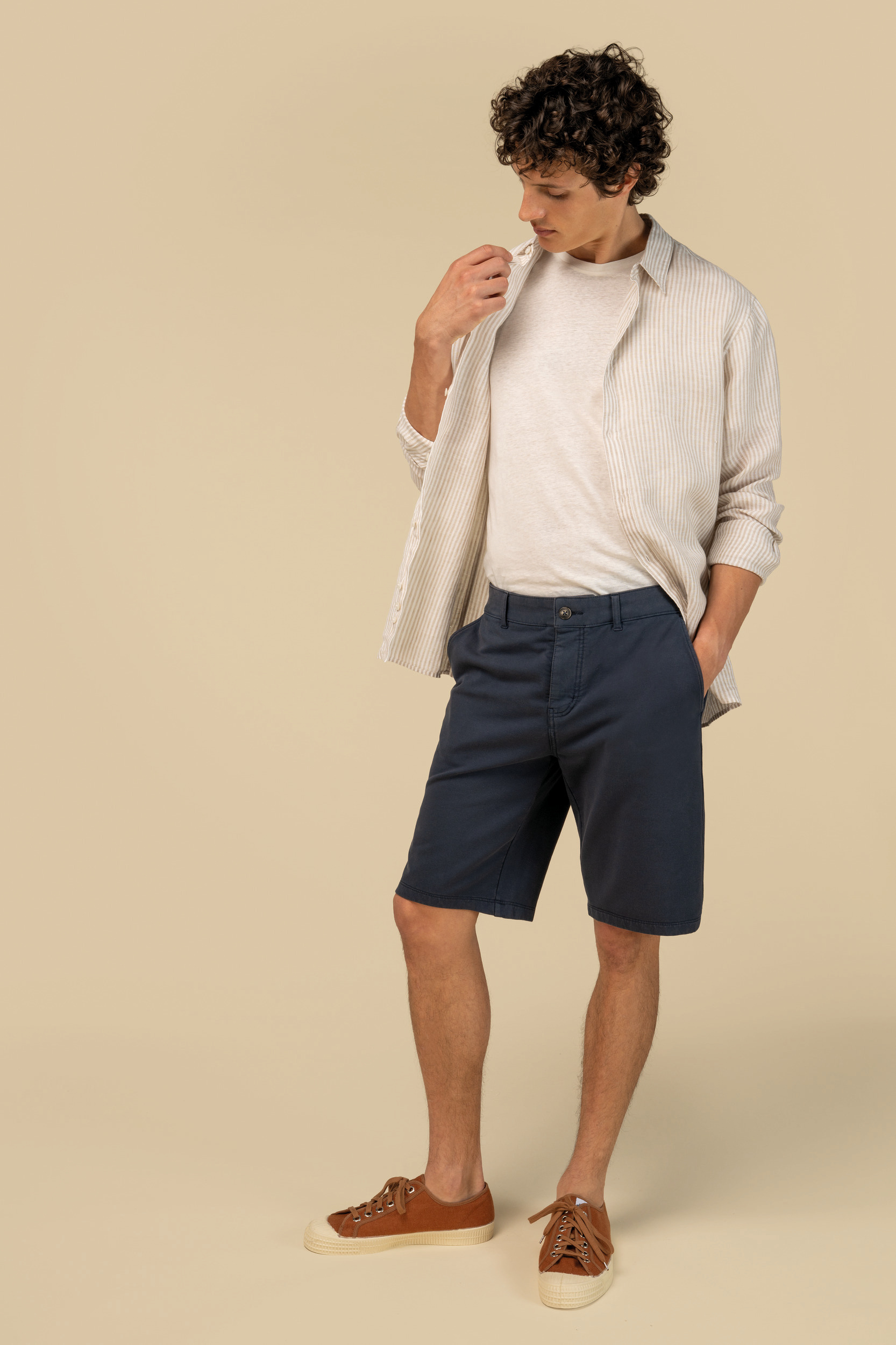 Bermuda ecológica desteñida de French Terry para hombre